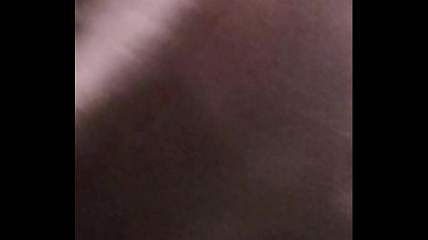 Carioca comendo novinha ninfomaníaca – Parte 1 – Chupando a buceta da putinha