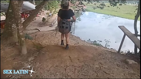 Que rico me coje este latino maduro me deja la leche adentro de mi vagina