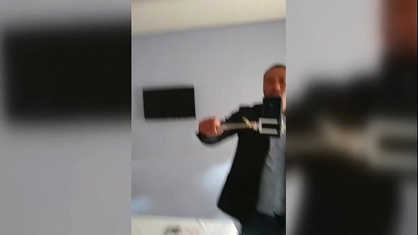 Secretária conhecendo o pau do seu chefe