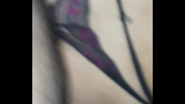 Me folla macho con ropa intima de nena