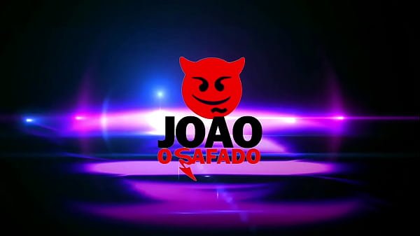 Suruba na Favela com duas novinhas Fudendo com três Pirocudos Sem Camisinha na Pele Na Pele