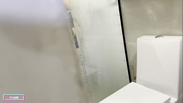 JA LAVEI MINHA BUCETINHA AGORA QUERO TRANSAR