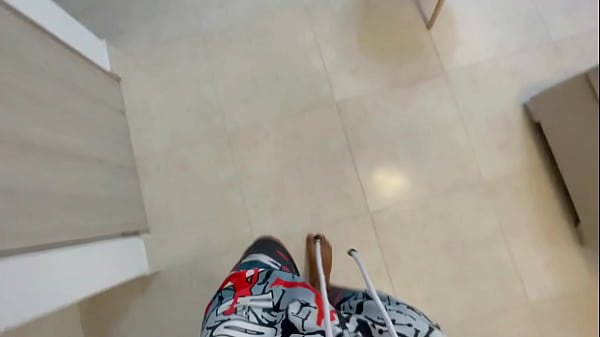 mi hermanastra me mide la polla para que la pueda follar muy duro hasta llenar su boca de leche 1pt