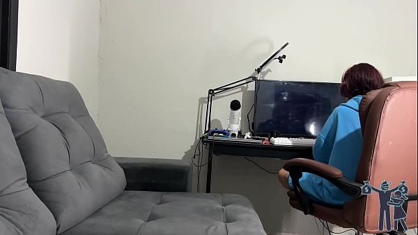 Fui pego batendo uma e a reação dela foi surpreendente