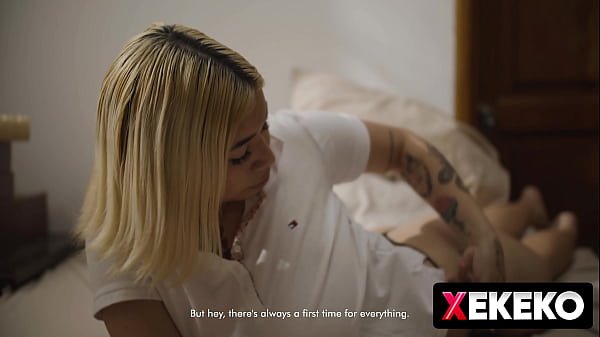 Mientras latina venezolana de grandes tetas se cambia en su cuarto es espiada por falso fotógrafo