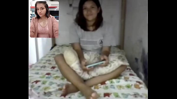 Perla nuestra zorrita peruana se abre de piernas