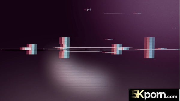 5KPORN Curvy Blonde MILF Sharon White