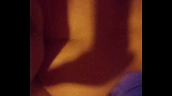 Jovencita culona manaba le encanta en 4