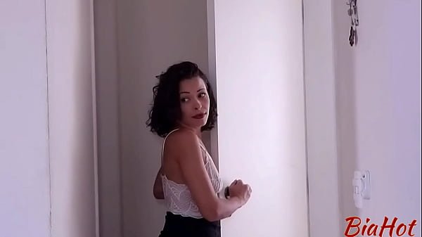 MEU NAMORADO SÓ ME DEU ATENÇÃO QUANDO CHEMEI MINHA AMIGA E O SAFADO ADOROU GANHAR UM BOQUETE DUPLO