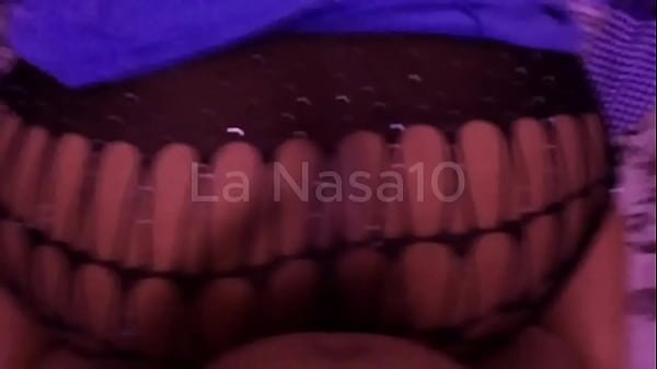 Milf Venezolana divorciada me seduce en su casa cerca de Open Plaza Angamos Lima Perú.