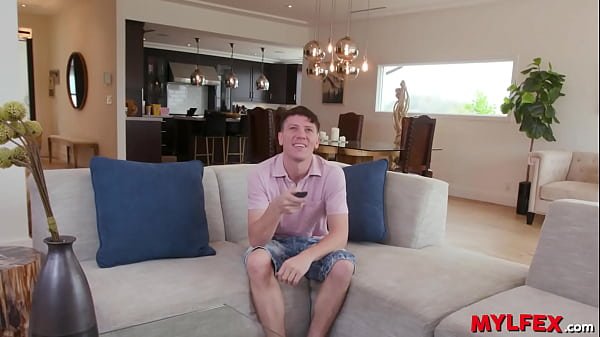 Mylfex – The Hottest Babysitters on Neighbourhood – SFW