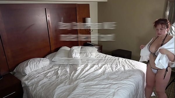 promo Colombian MILF makes herself cum