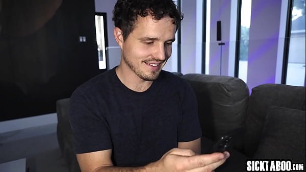 Horny big tits MILF babe Jewelz Blu gets fucked by lucky big dick boyfriend