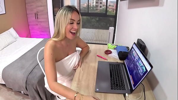 Milf Tatiana Alvarez follada despues de una Sesión de Fotos