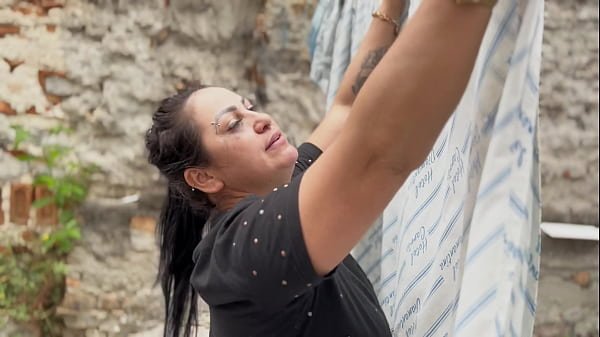 PAH PUM NO BARRACO CATADOR DE LATINHA LEVRA CHIFRE AIAIAIAIAI