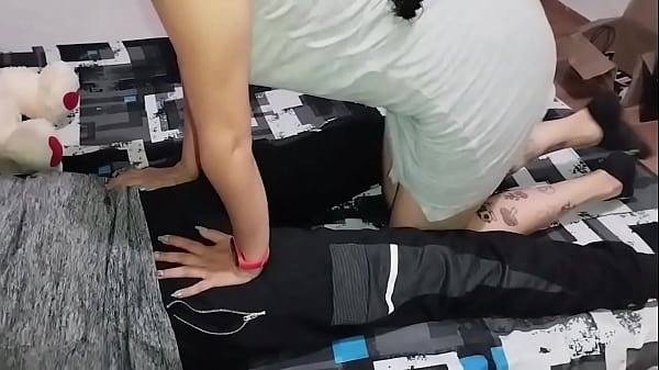 que buenos sentones de navidad me da la mujer de mi mejor amigo