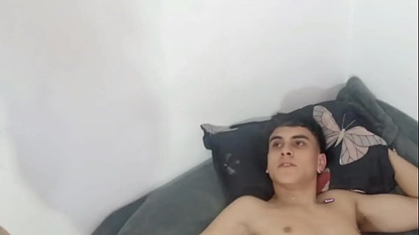 Quiero compañía de mi hermanastra para follármela- COÑO VIRGEN