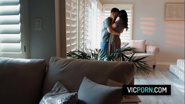 Stunning brunette cougar Tyler Steel has rough sex with her neighbor