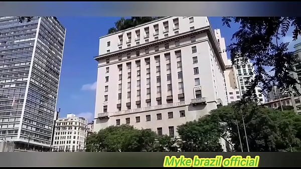 Conheceir a gabi maits no centro de São Paulo convidei ela para uma gravação ela aceitou ela adora sexo anal ela pede para gosar na boca dela