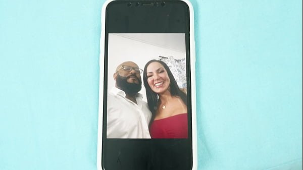 Minha esposa nem sabe que eu sei dela e o pedreiro